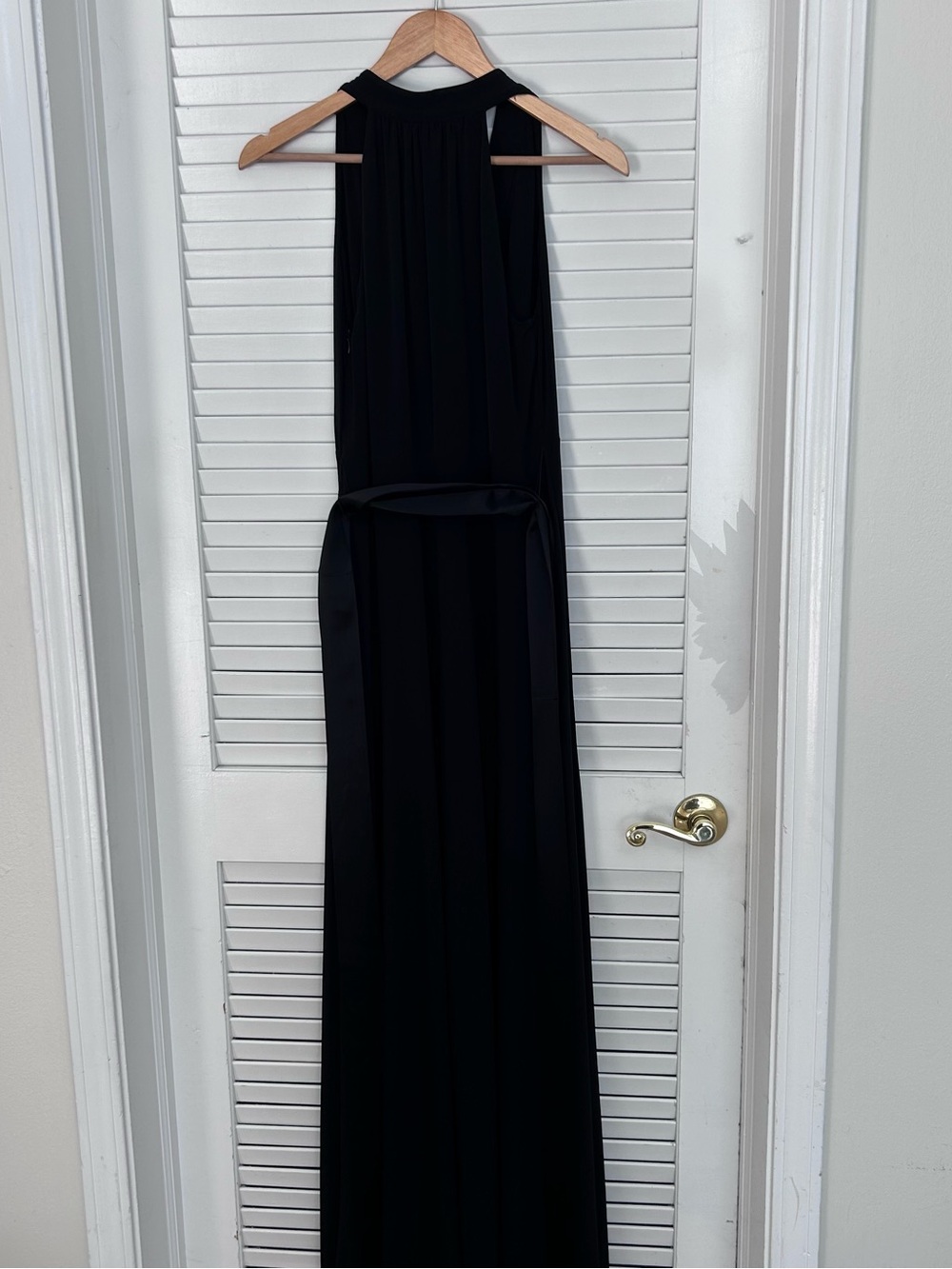 🖤MAKE OFFER🖤 Calvin Klein Black V-Neck Halter Maxi Evening Gown Sleeveless 4 - Picture 8 of 8